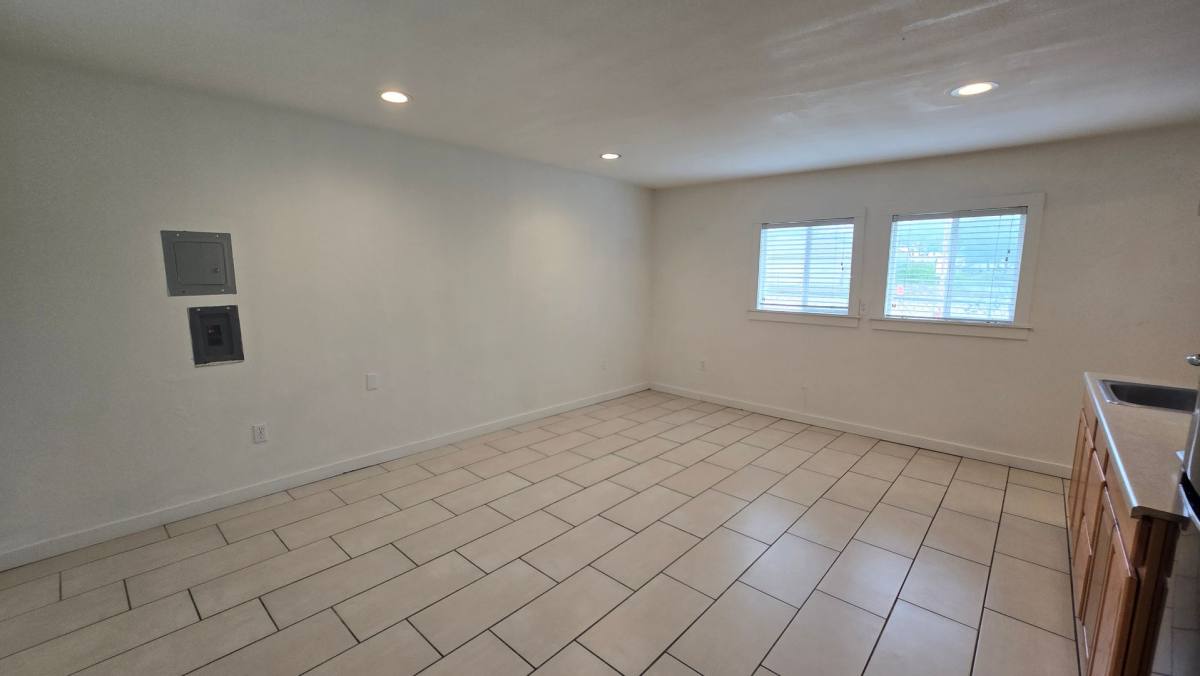 Apartment for rent at 2614 Monterey St, San Antonio, TX 78207