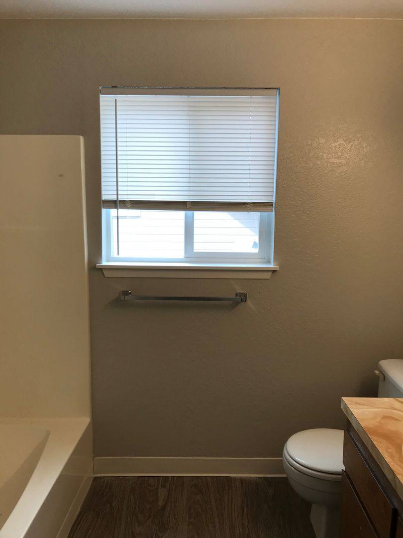 House for rent at 811 W 2nd St, Meridian, ID 83642