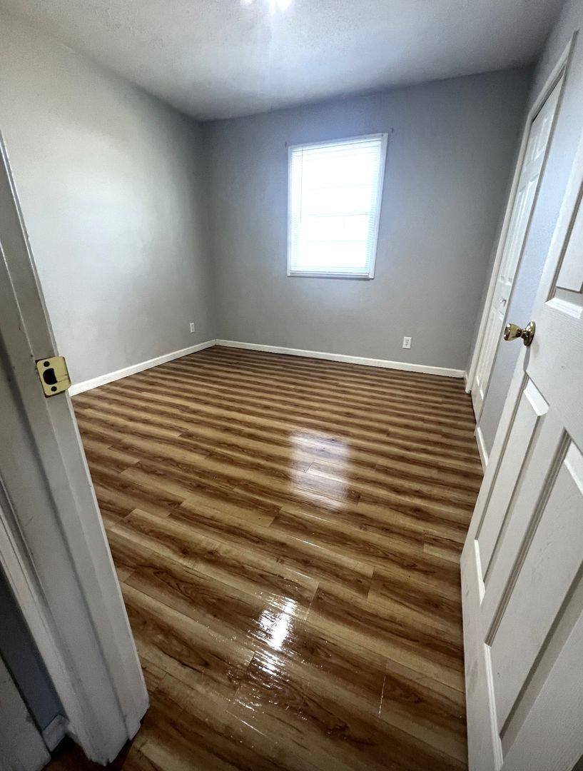 Apartment for rent at 102-116 N Manhattan Ave, Muncie, IN 47303