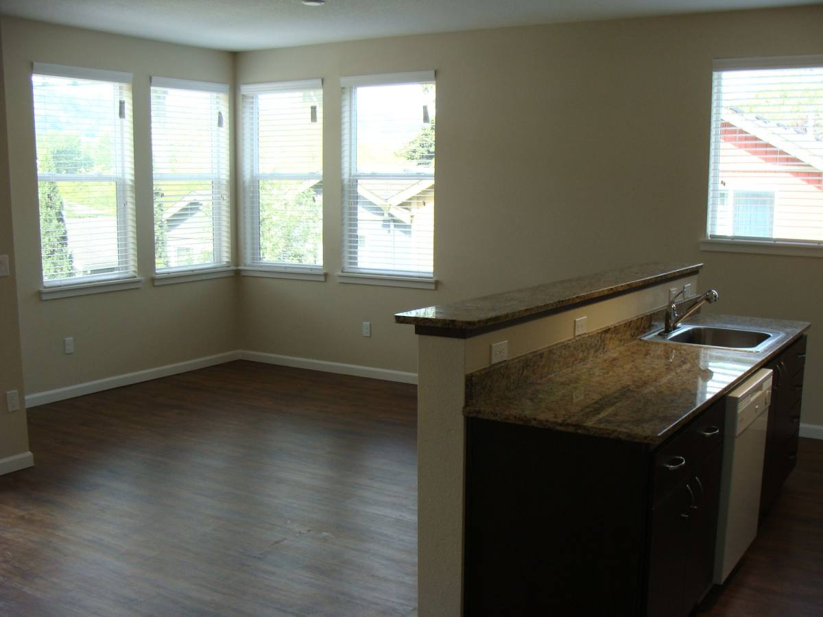 Apartment for rent at 6855 N Burlington Ave, Portland, OR 97203