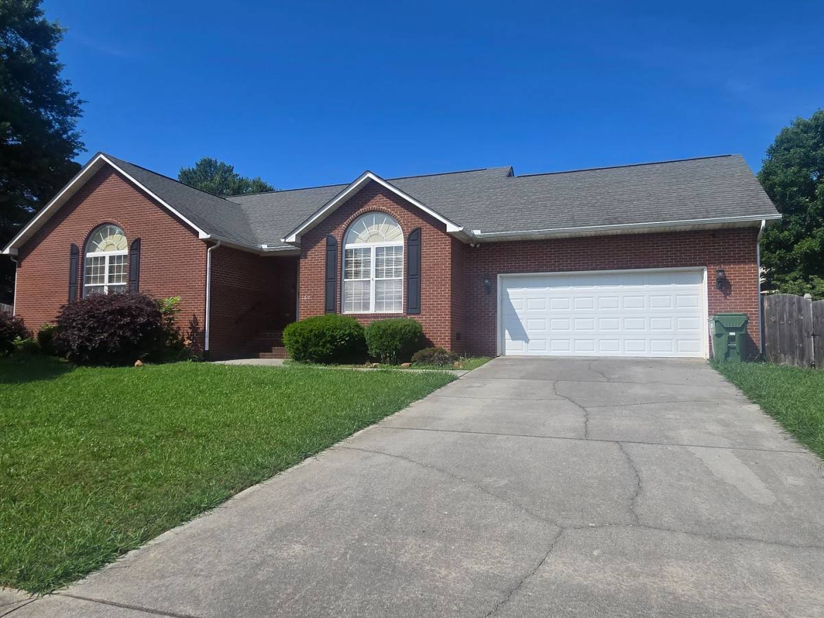 House for rent at 1607 Manheim Circle, Maryville, TN 37804