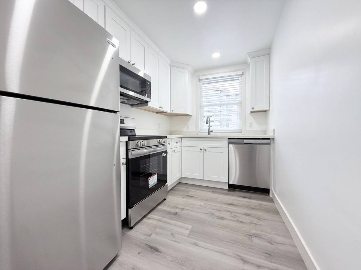 Apartment for rent at 22 N San Mateo Dr, San Mateo, CA 94401
