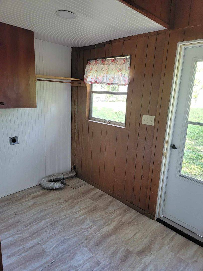 House for rent at 8849 S Lakeshore Dr, Floral City, FL 34436