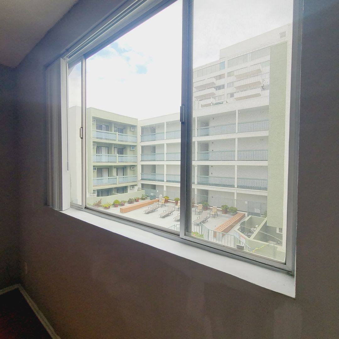 Apartment for rent at 7225-7235 Hollywood Blvd, Los Angeles, CA 90046