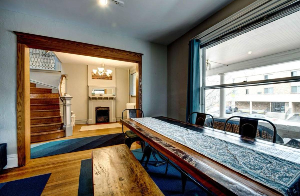 Apartment for rent at 1225 N Clarkson St, Denver, CO 80218