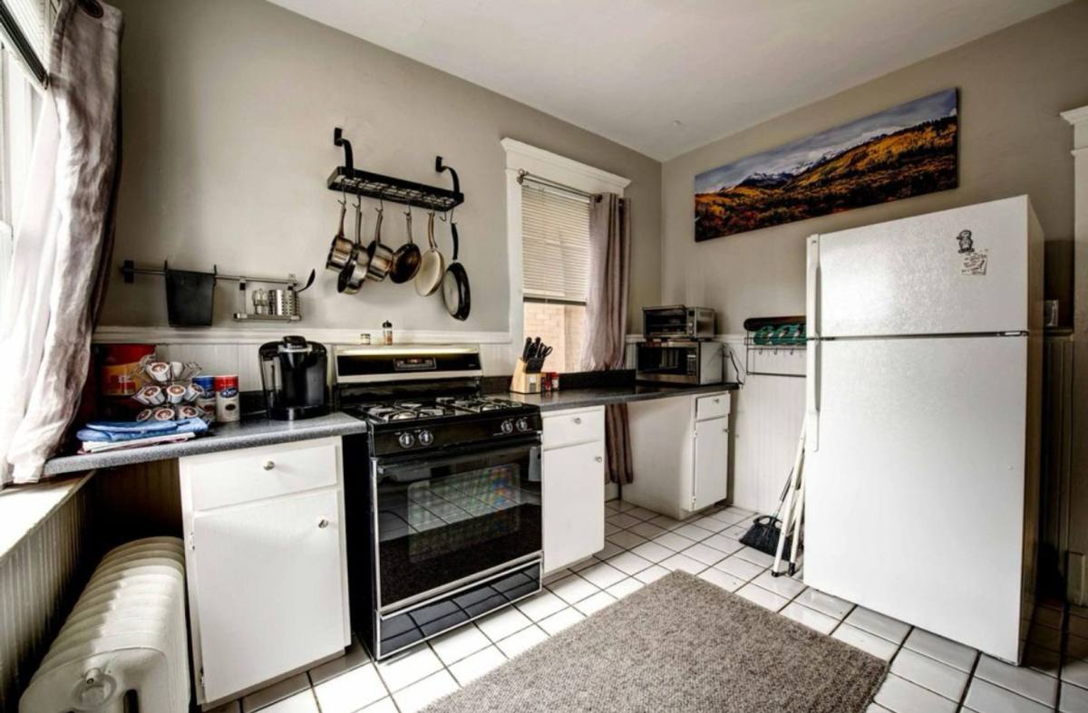 Apartment for rent at 1225 N Clarkson St, Denver, CO 80218