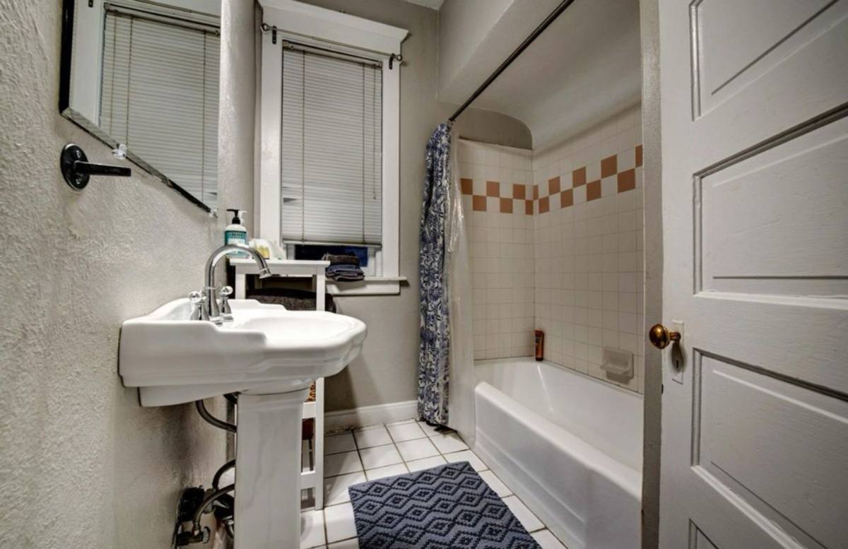 Apartment for rent at 1225 N Clarkson St, Denver, CO 80218