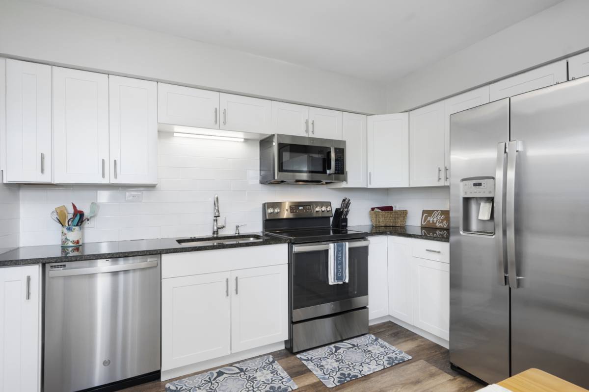 Apartment for rent at 305 Linden Dr, Ellenton, FL 34222