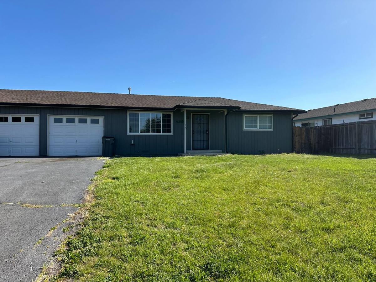 House for rent at 6209 Onyx Ave, Klamath Falls, OR 97603