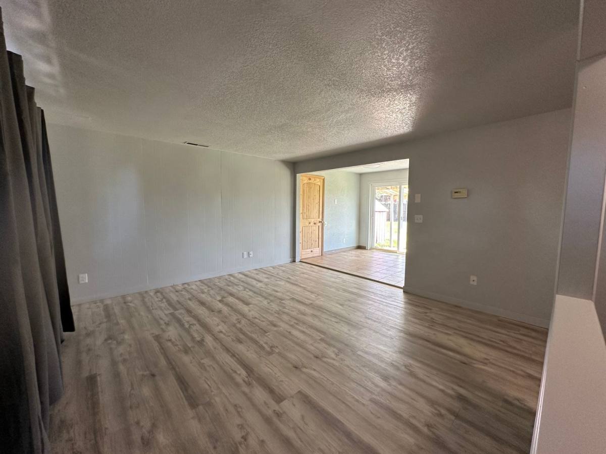 House for rent at 6209 Onyx Ave, Klamath Falls, OR 97603