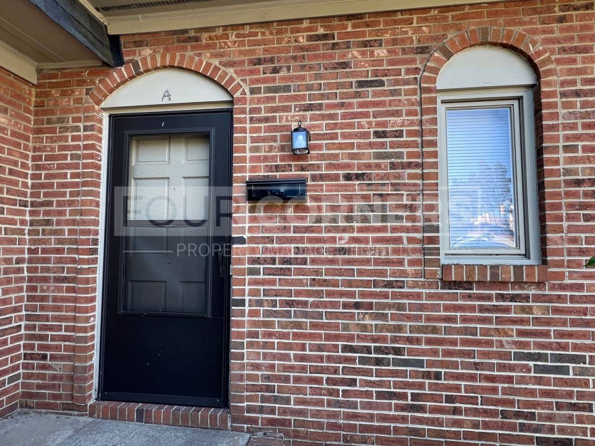 Townhouse for rent at 2305 Vanstory St #A, Greensboro, NC 27407