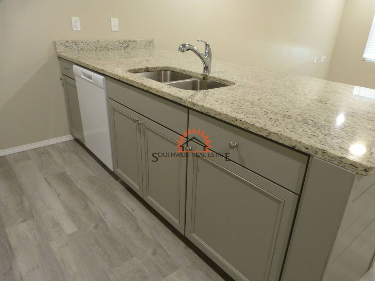 Apartment for rent at 1208 W Manana Blvd, Clovis, NM 88101