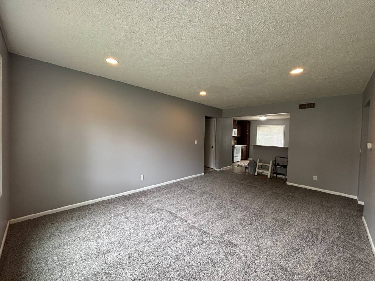 Apartment for rent at 8865-8871 Holmes St, Omaha, NE 68127