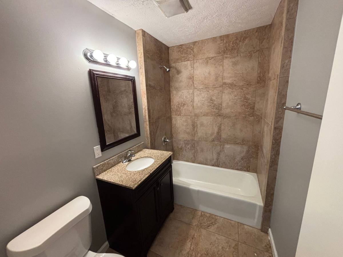 Apartment for rent at 8865-8871 Holmes St, Omaha, NE 68127