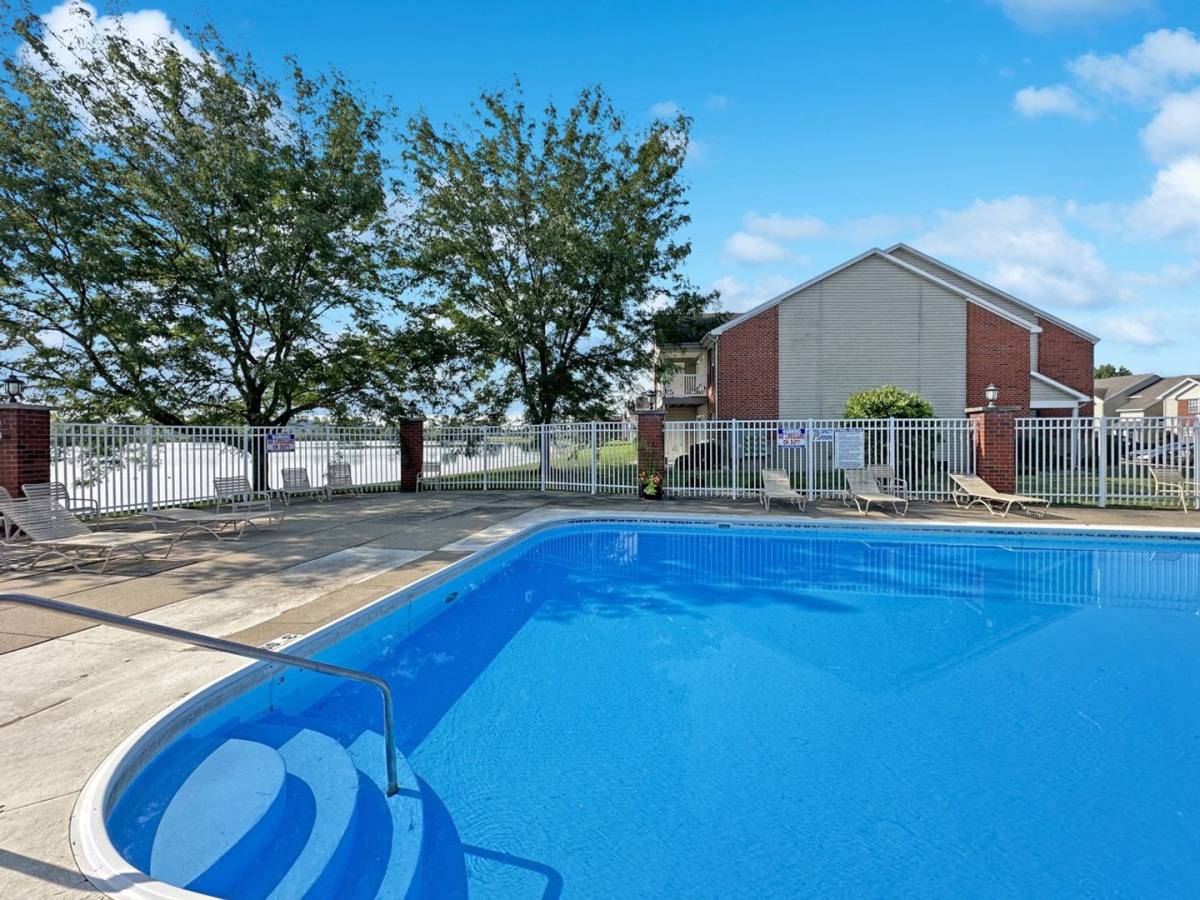 Apartment for rent at 701 Beachfront Dr, Evansville, IN 47715