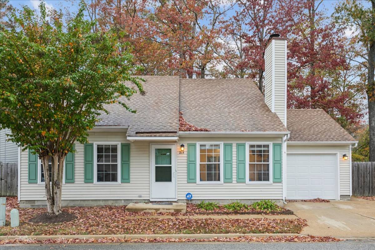 House for rent at 215 Old Bridge Court, Newport News, VA 23608