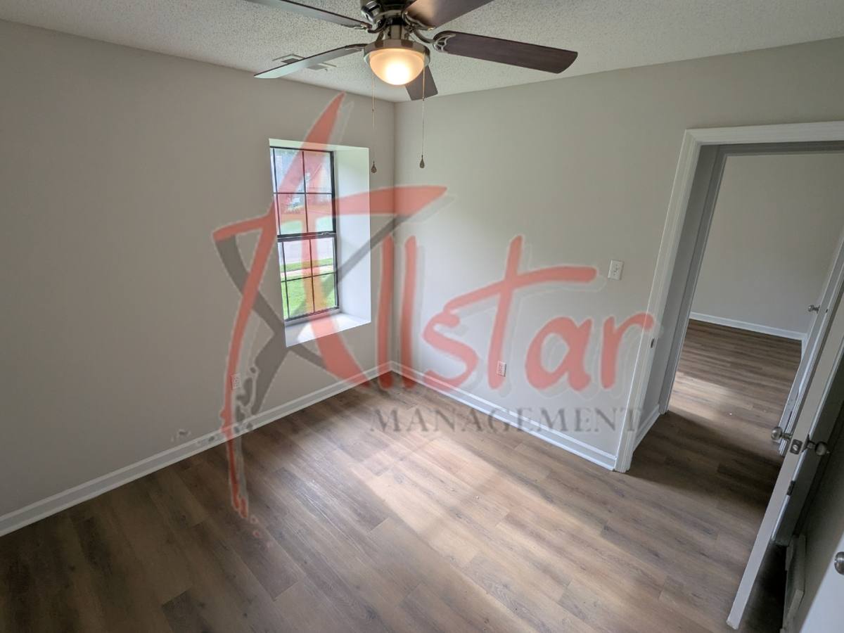 House for rent at 5640 Ingleside Dr, Horn Lake, MS 38637