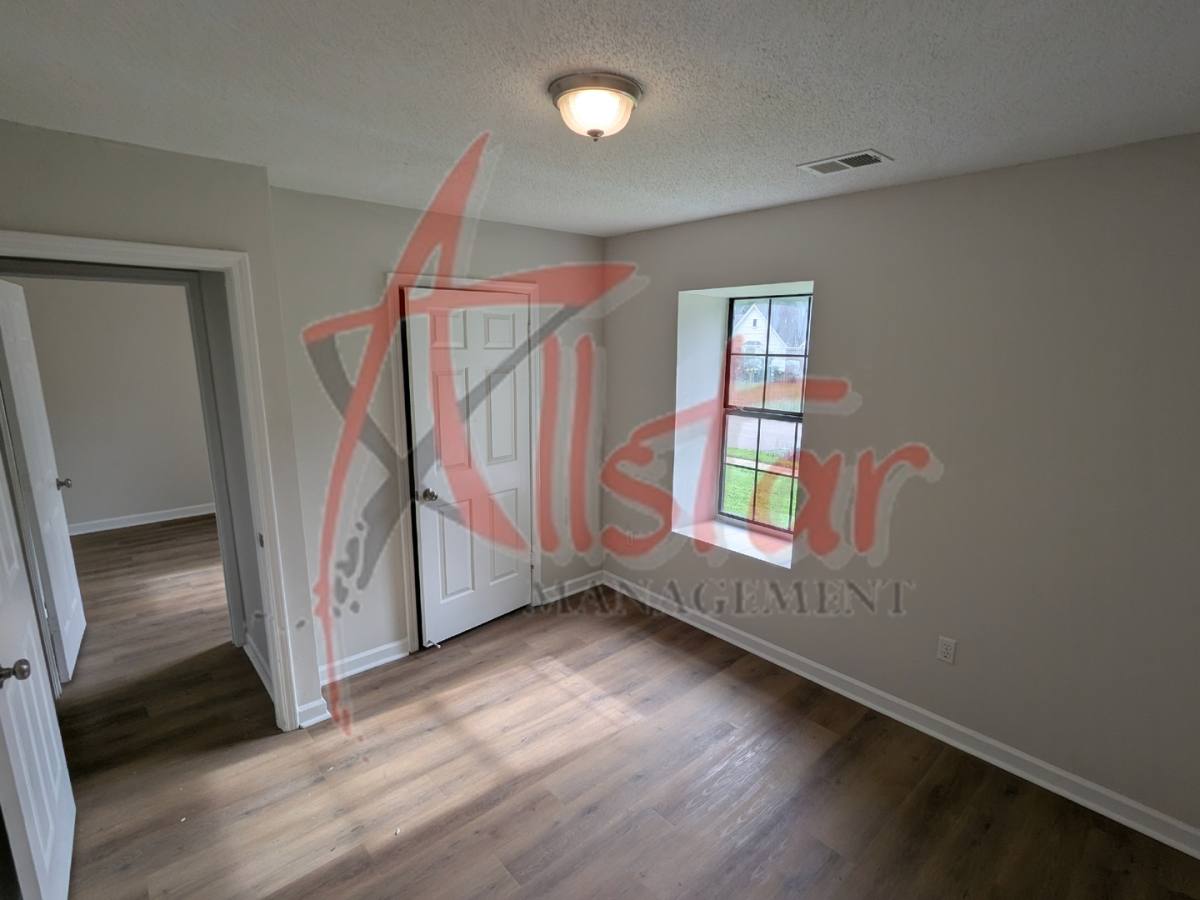 House for rent at 5640 Ingleside Dr, Horn Lake, MS 38637