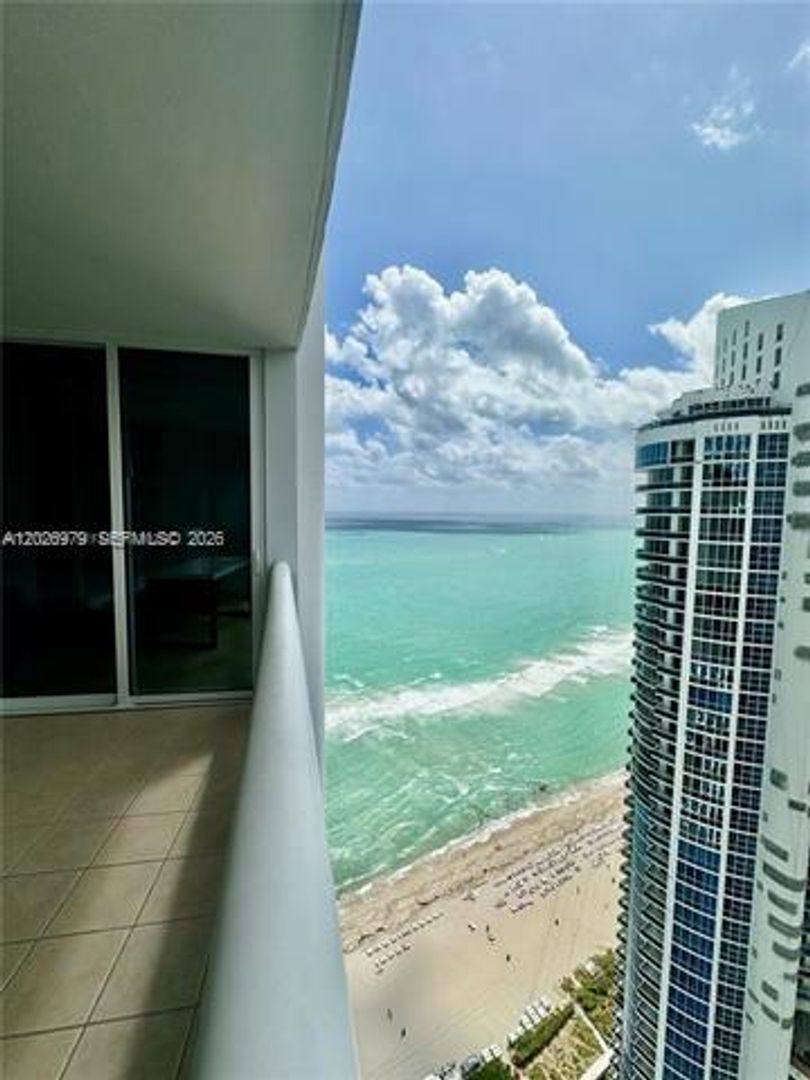Apartment for rent at 18201 Collins Ave, North Miami Beach, FL 33160