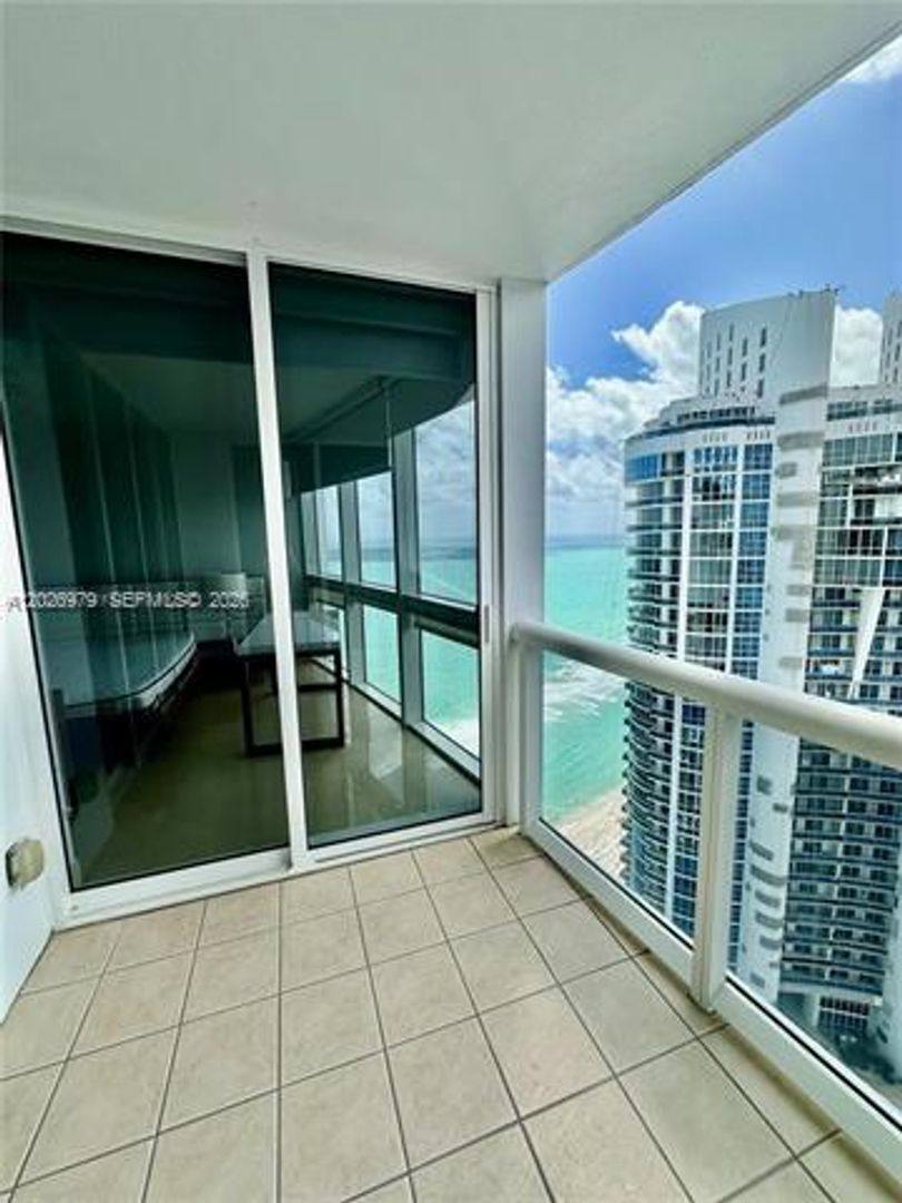 Apartment for rent at 18201 Collins Ave, North Miami Beach, FL 33160