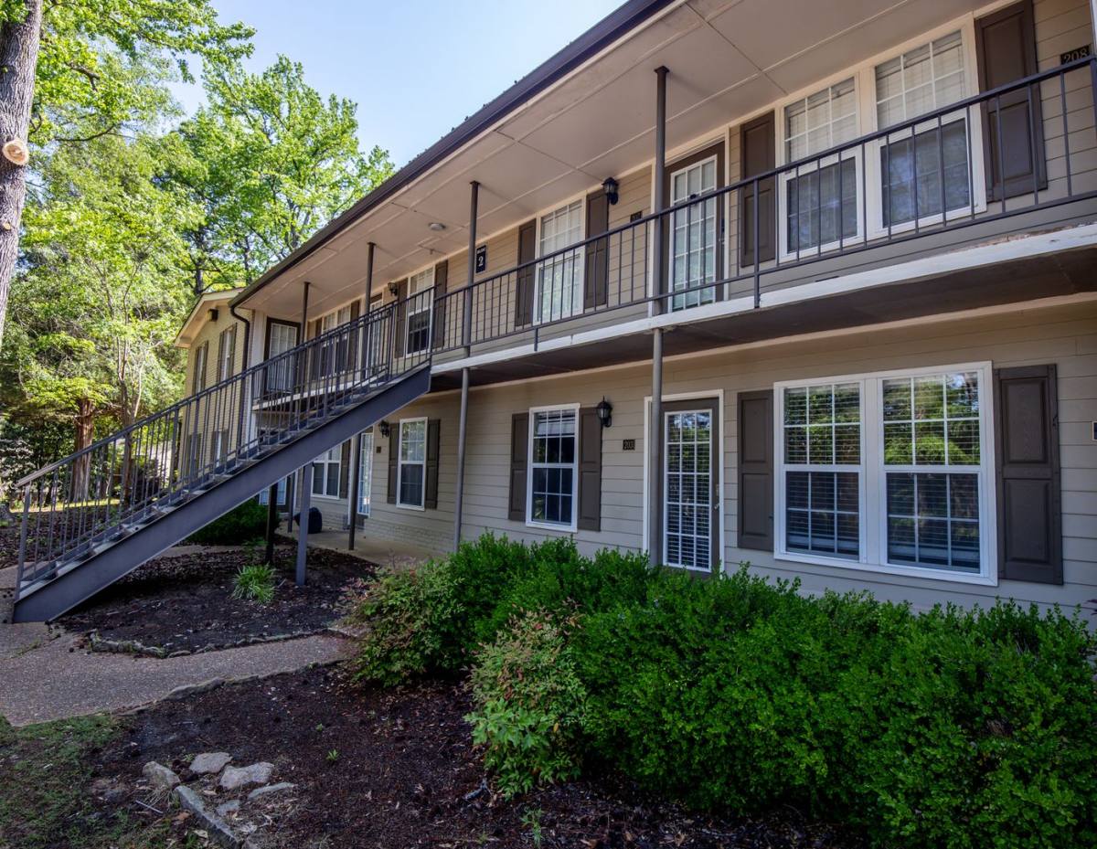 Apartment for rent at 1100 Park Lane, Oxford, MS 38655
