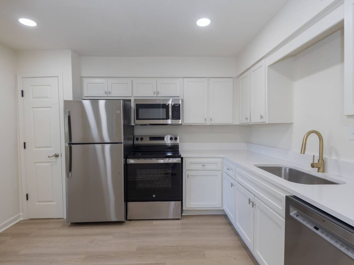 Apartment for rent at 1100 Park Lane, Oxford, MS 38655