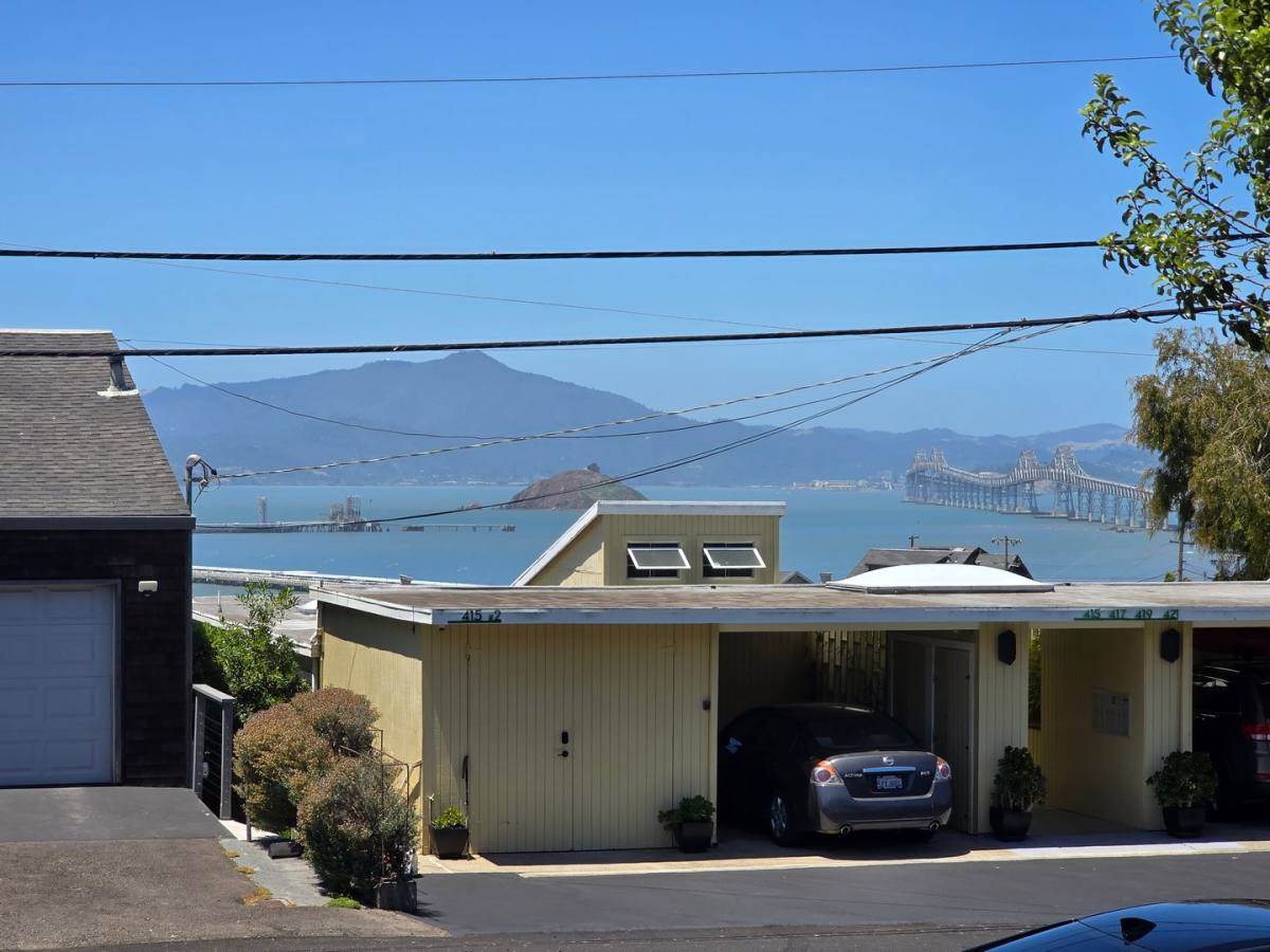 Apartment for rent at 420 - 430 Golden Gate Ave, Richmond, CA 94801