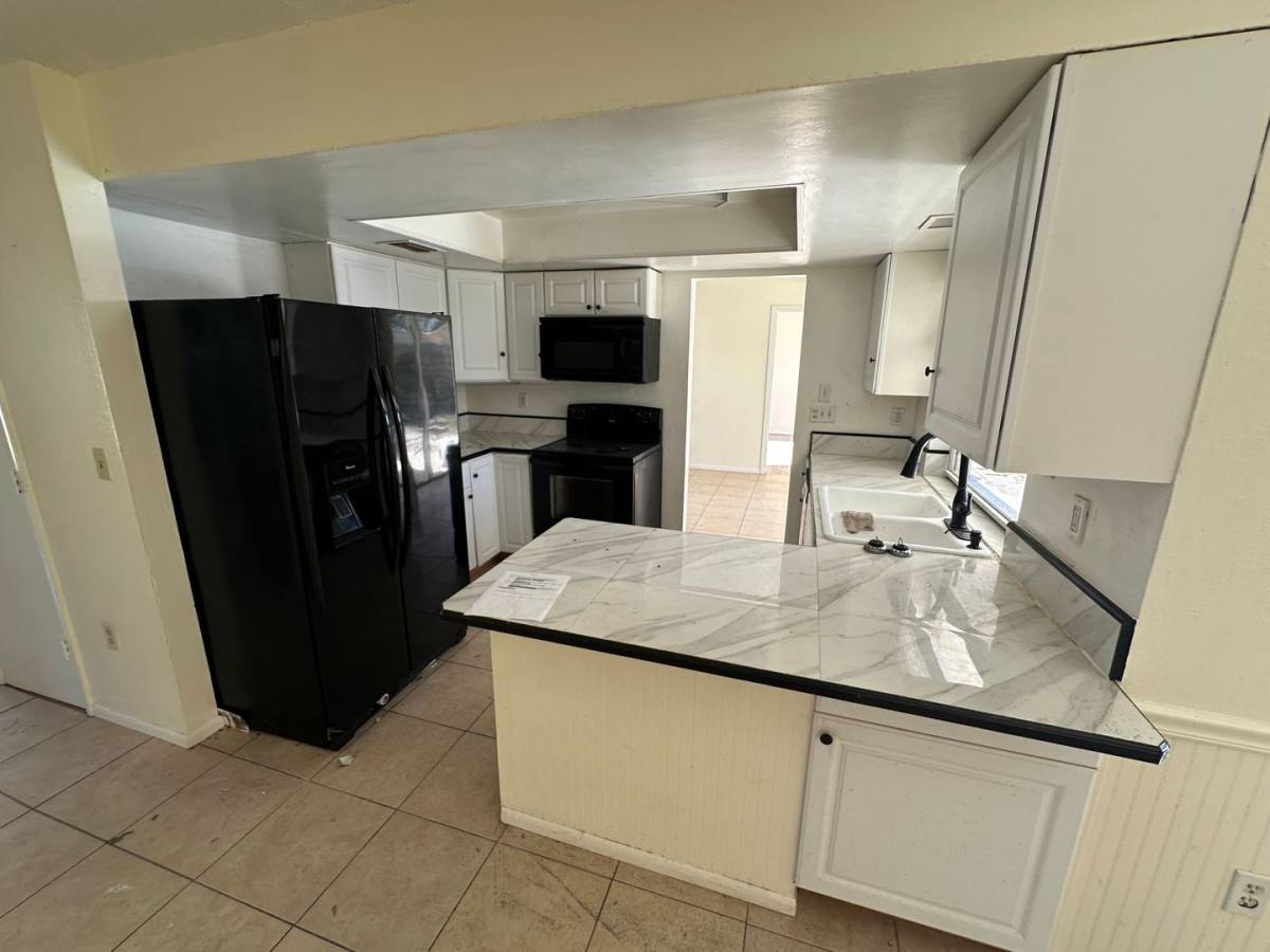 House for rent at 6535 Waterford Circle, Sarasota, FL 34238