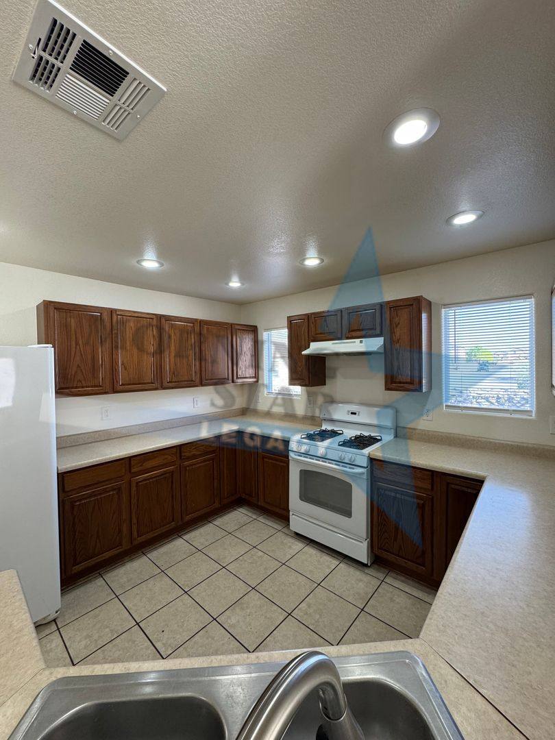 House for rent at 4999 Bosworth Rd, Las Cruces, NM 88012