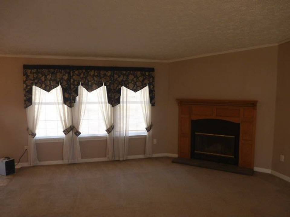 House for rent at 825 Allen Rd, Grantville, GA 30220