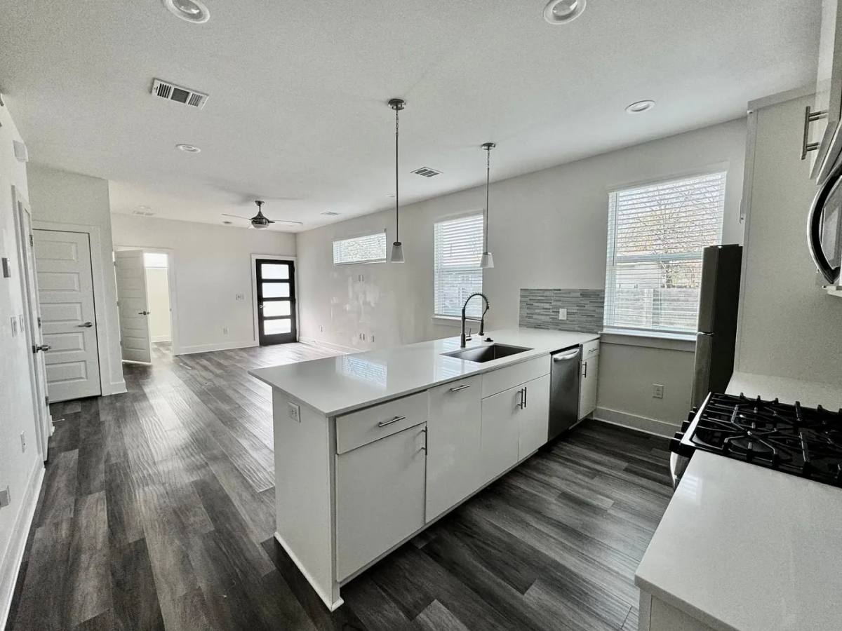 Condo for rent at 6410 Porter St #B, Austin, TX 78741