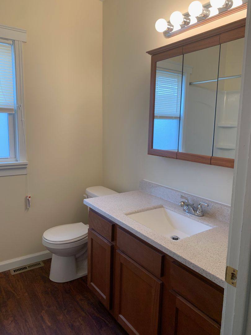 Condo for rent at 135 E Broadway Ave, Girard, OH 44420