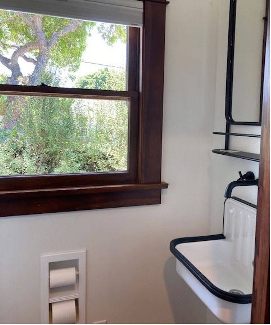 House for rent at 4000 E 5th St, Long Beach, CA 90814