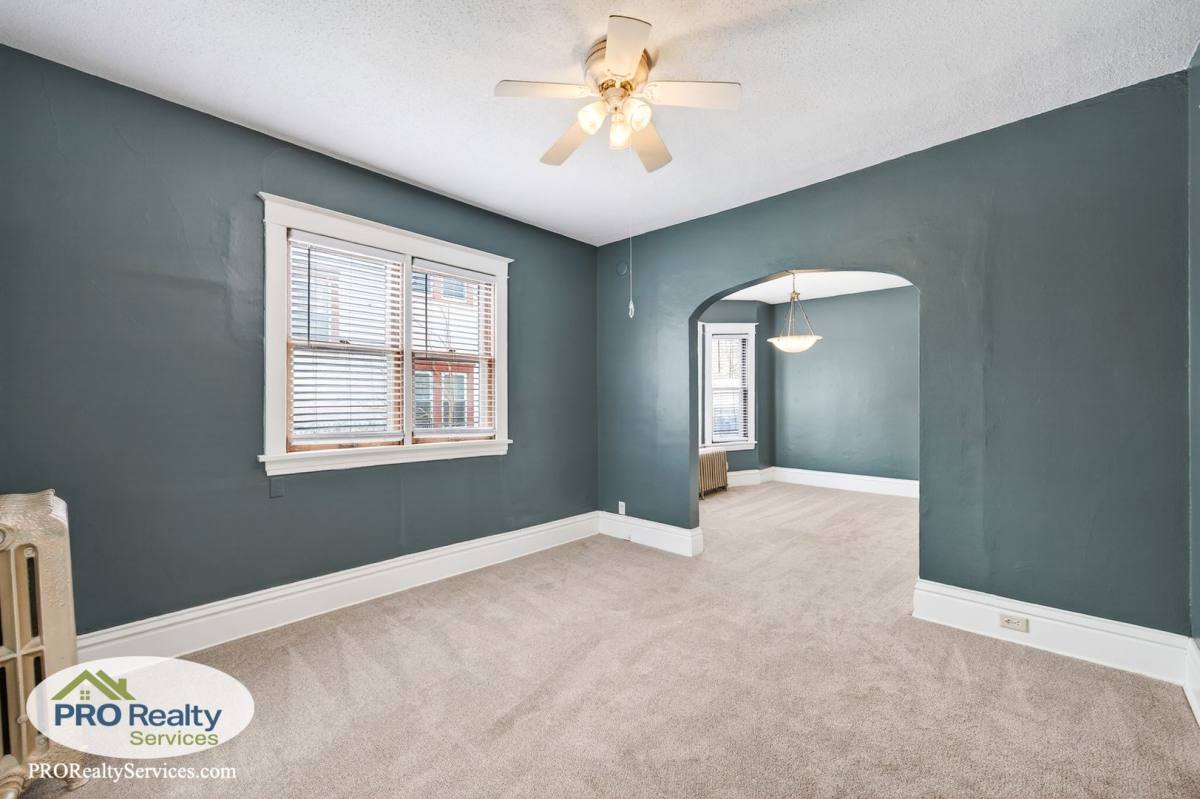 Townhouse for rent at 3328 - 5th Ave S, Minneapolis, MN 55408