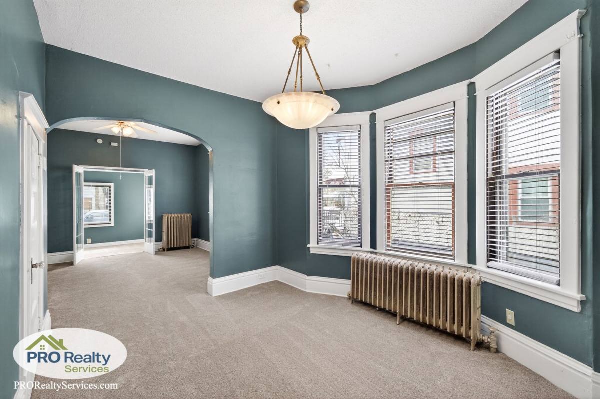 Townhouse for rent at 3328 - 5th Ave S, Minneapolis, MN 55408