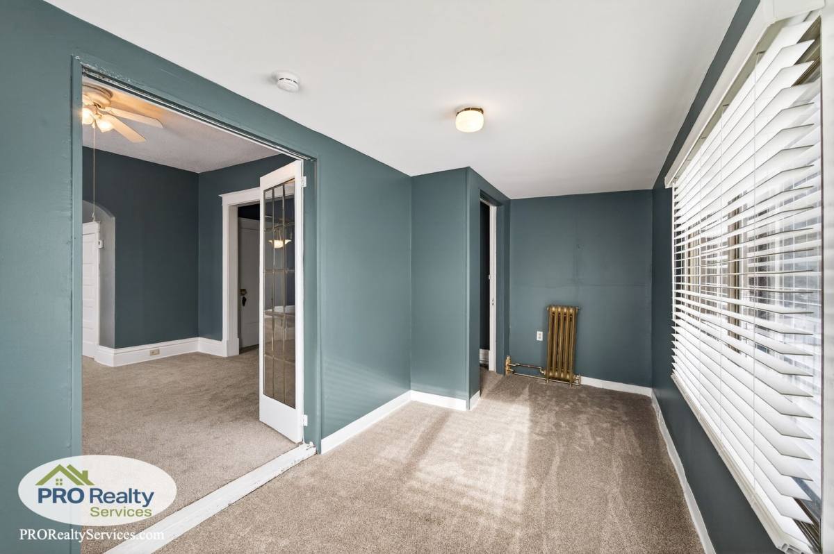 Townhouse for rent at 3328 - 5th Ave S, Minneapolis, MN 55408