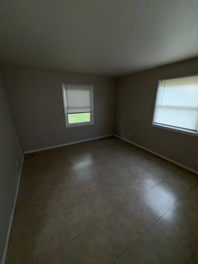 Apartment for rent at 2825 N O'Henry, Greensboro, NC 27401