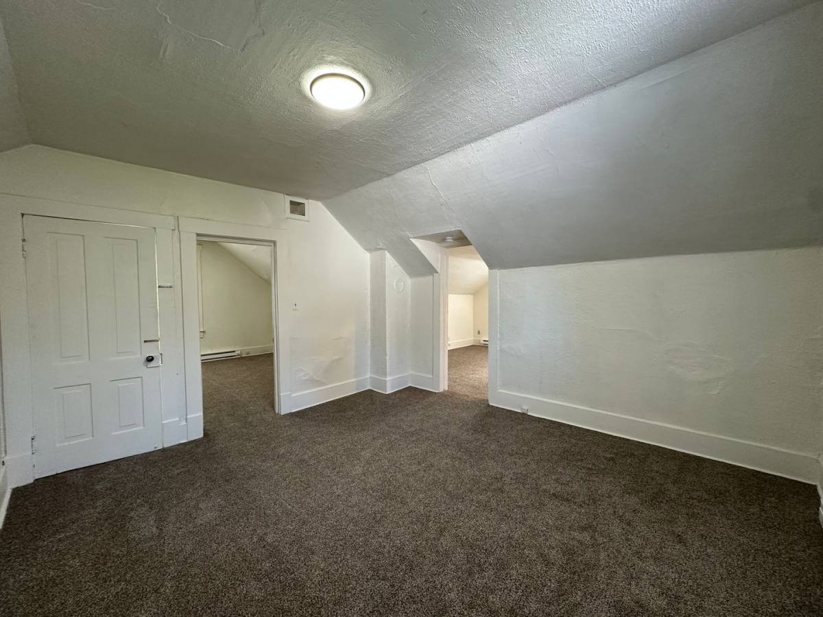 Apartment for rent at 514 E 10th Ave, Spokane, WA 99202