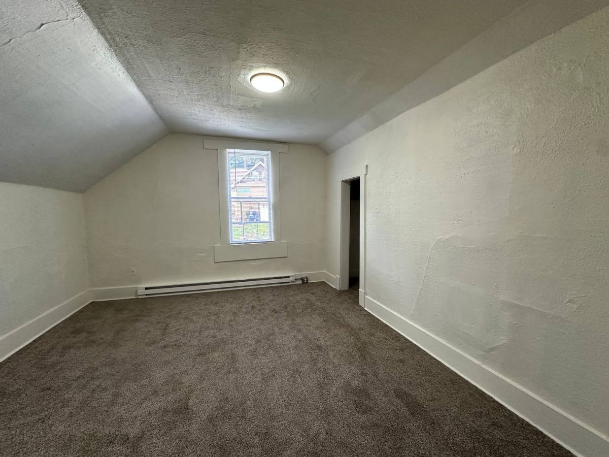 Apartment for rent at 514 E 10th Ave, Spokane, WA 99202