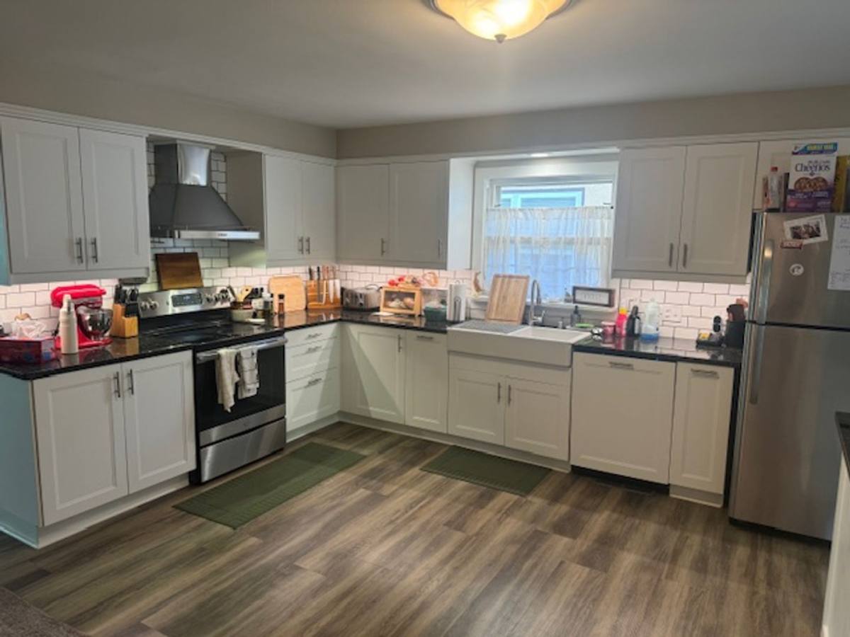 House for rent at 3325 Beard Ave, Minneapolis, MN 55422
