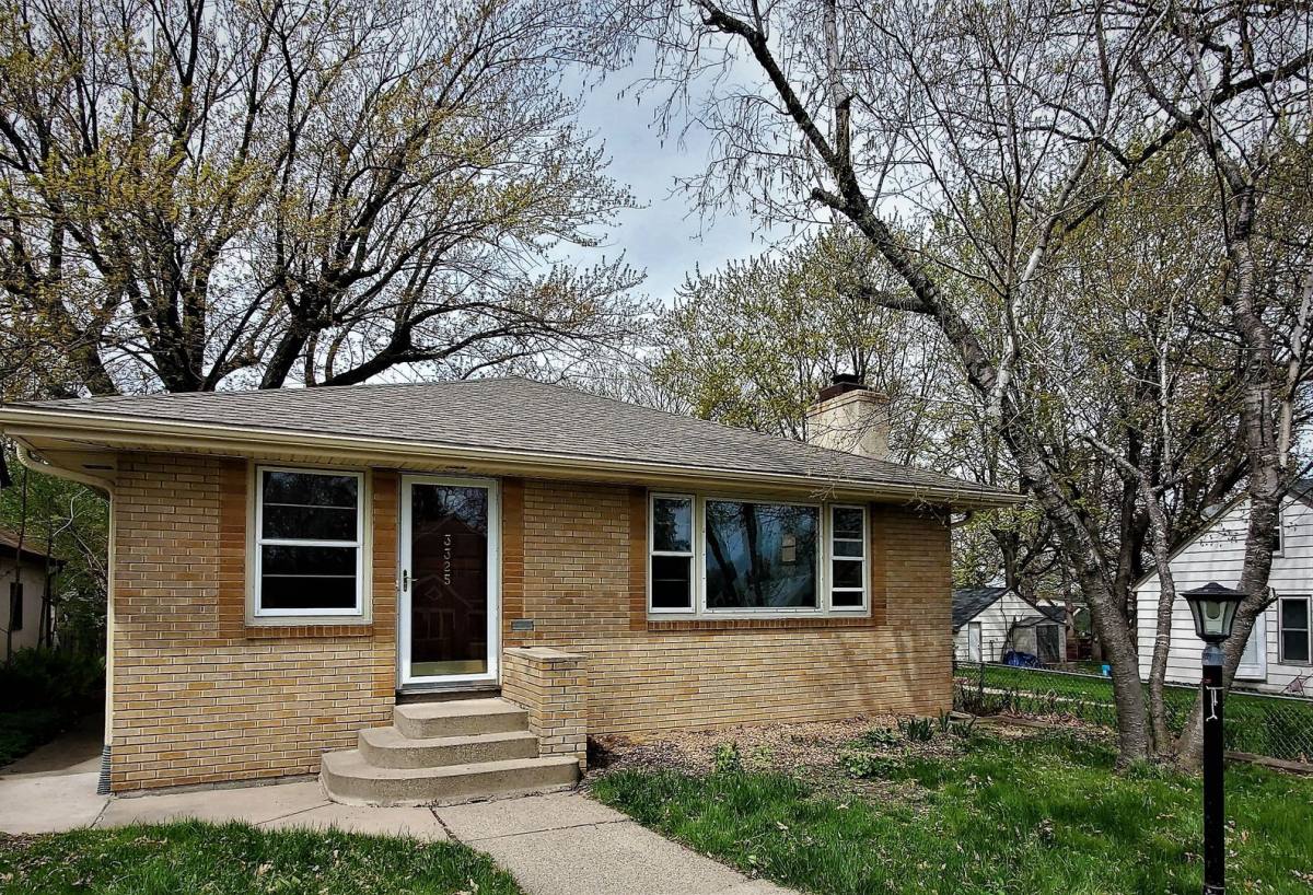 House for rent at 3325 Beard Ave, Minneapolis, MN 55422