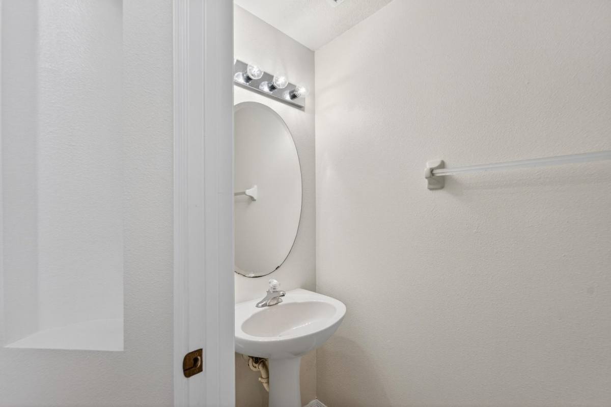 Townhouse for rent at 30132 Mossbank Dr, Wesley Chapel, FL 33543