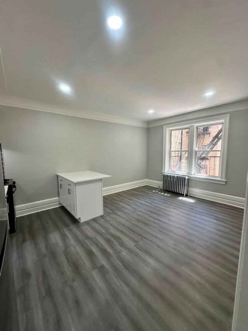 Apartment for rent at 130 Prospect St, East Orange, NJ 07017