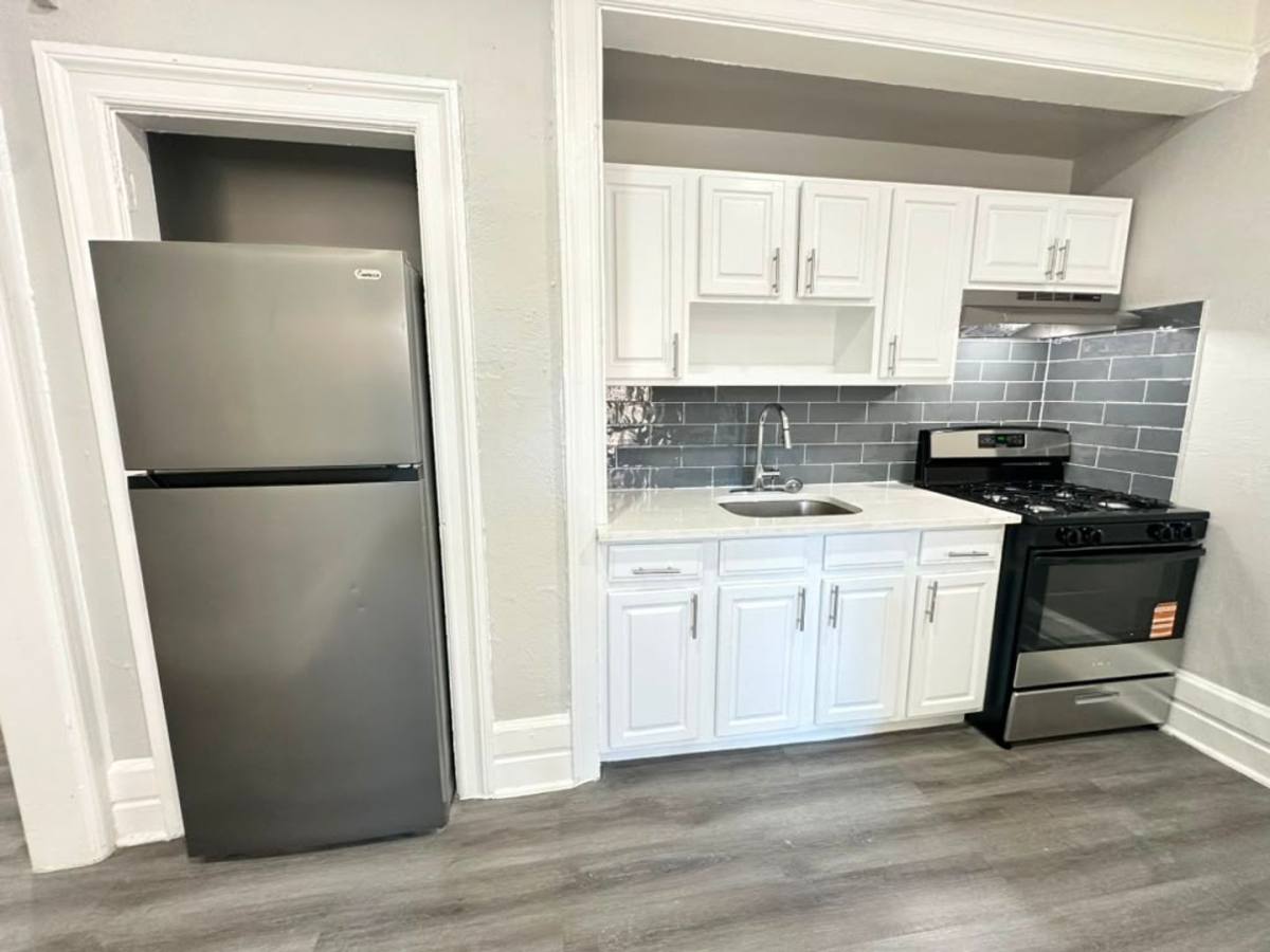 Apartment for rent at 130 Prospect St, East Orange, NJ 07017
