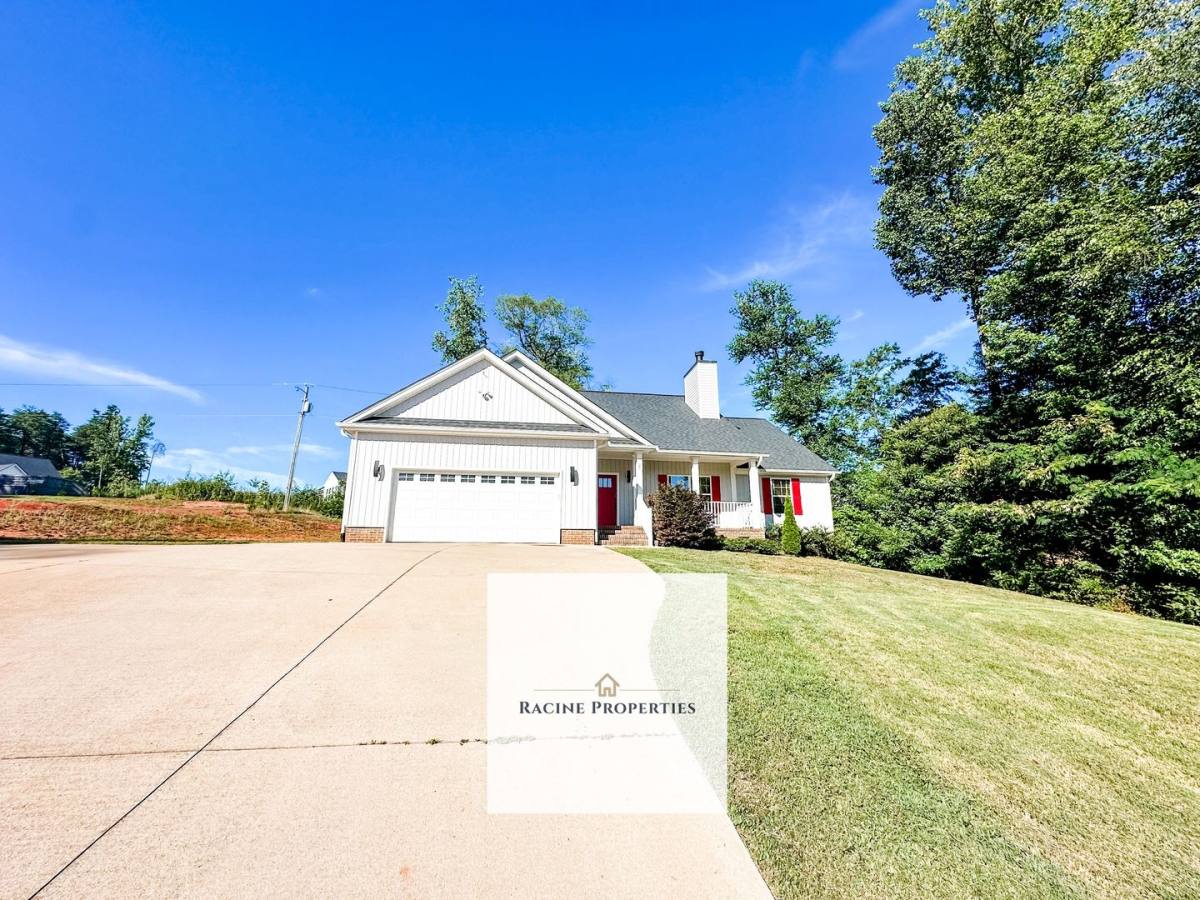 House for rent at 27 Carriage Dr, Greer, SC 29651