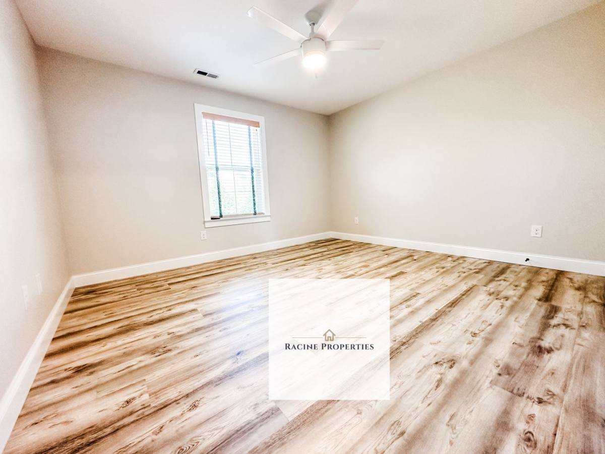 House for rent at 27 Carriage Dr, Greer, SC 29651