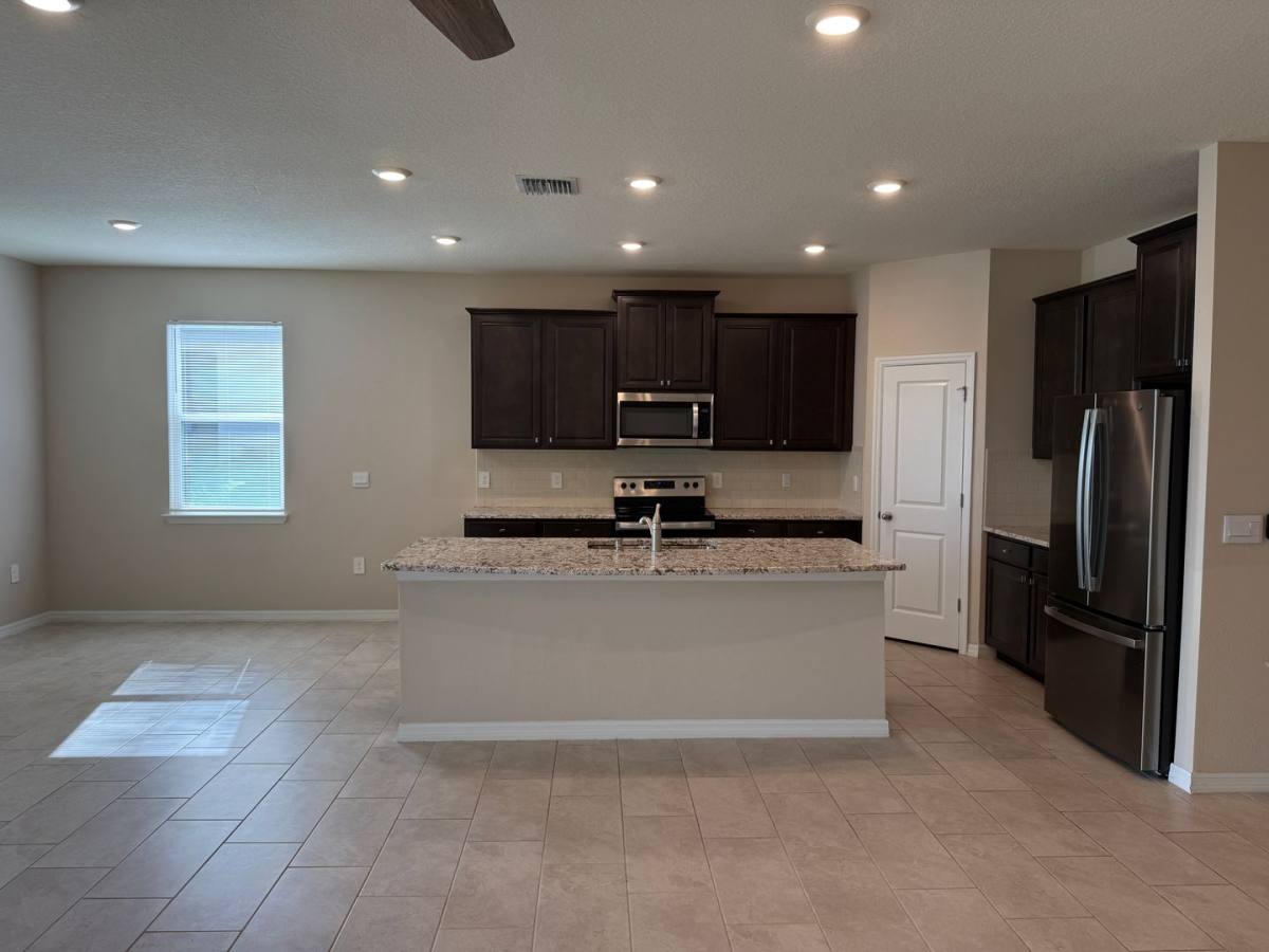 House for rent at 5740 Woodland Sage Dr, Sarasota, FL 34238