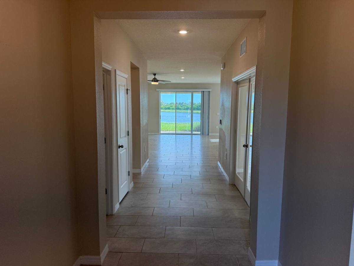 House for rent at 5740 Woodland Sage Dr, Sarasota, FL 34238