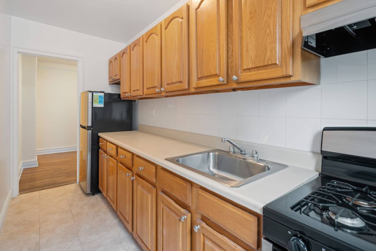 Apartment for rent at 44-01 34th Ave, Long Island City, NY 11101