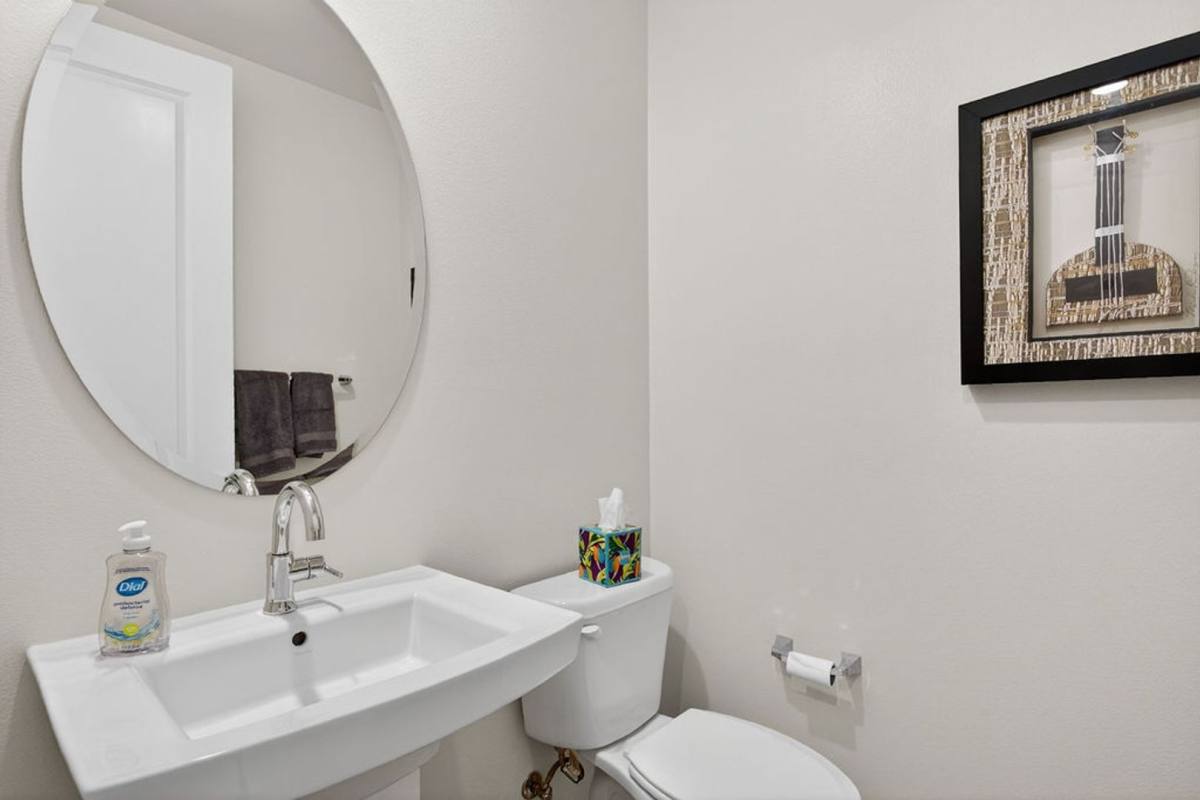 Townhouse for rent at 985 Doheny Way, Dana Point, CA 92629